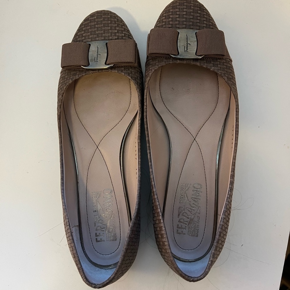 Salvatore Ferragamo flats